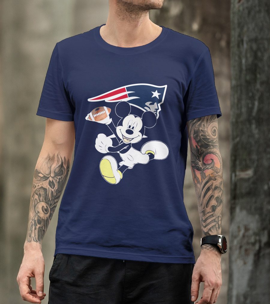 Mickey Patriots Football Fan Crossover With Iconic New England T-Shirt