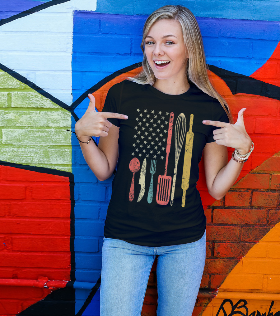 Patriotic Vintage USA Flag With Cooking Utensils T-Shirt