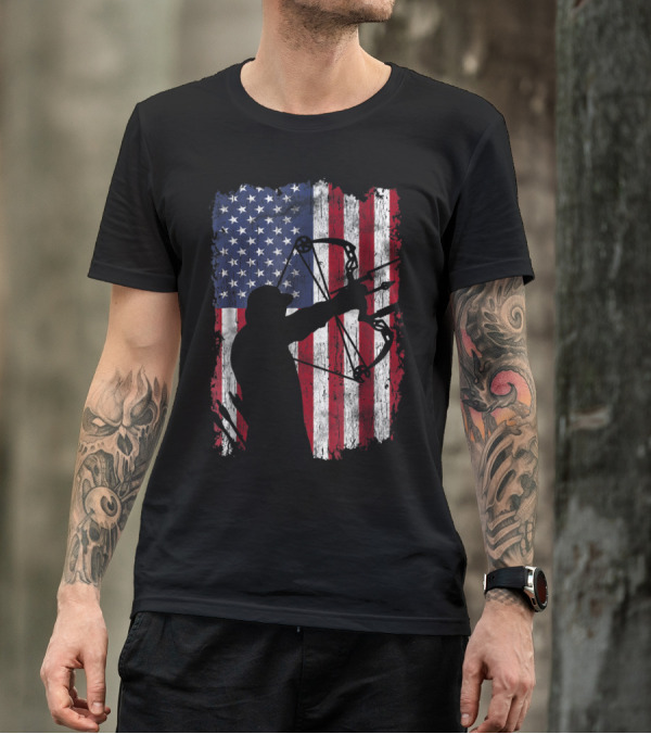 Distressed Compound Bow Archer American Flag Background T-Shirt