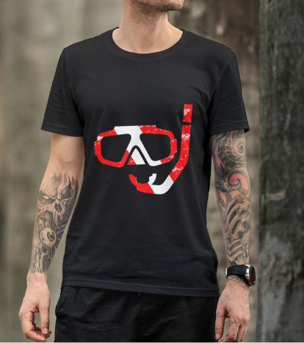 DIVE Mask And Snorkel Diver Down Flag Scuba Equipment T-Shirt
