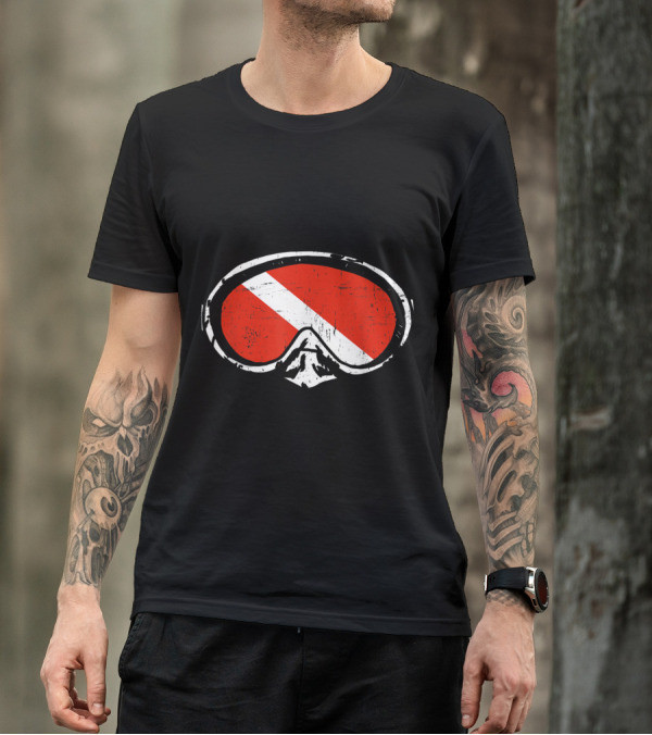 Diver Down Scuba Diving Mask With Red And White Dive Flag T-Shirt