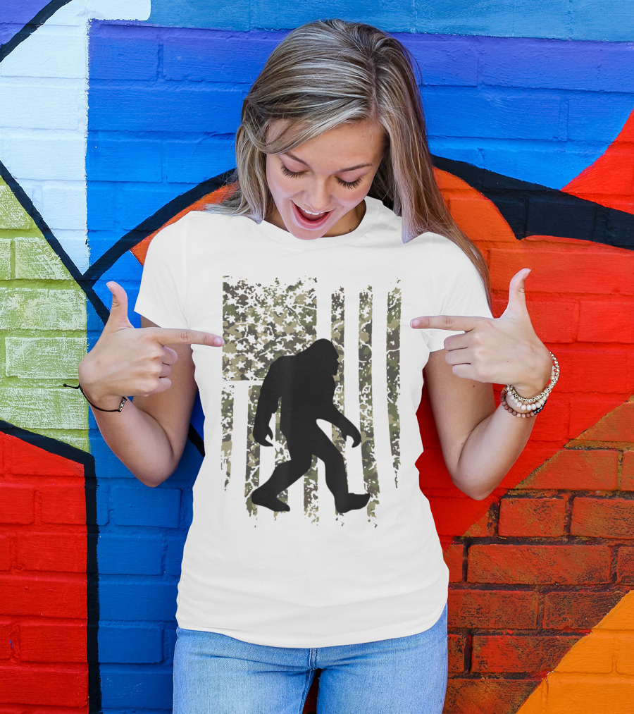I Believe Bigfoot Sasquatch Camo Flag Patriotic Forest Walk T-Shirt
