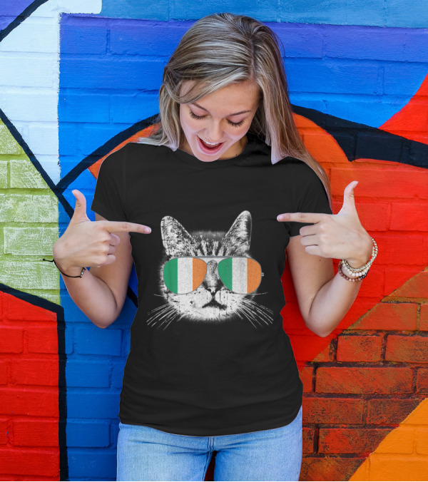 Irish Flag Sunglasses On Cat Head T-Shirt