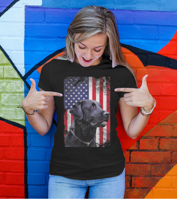 Black Labrador Dog With USA Vintage American Flag Background T-Shirt