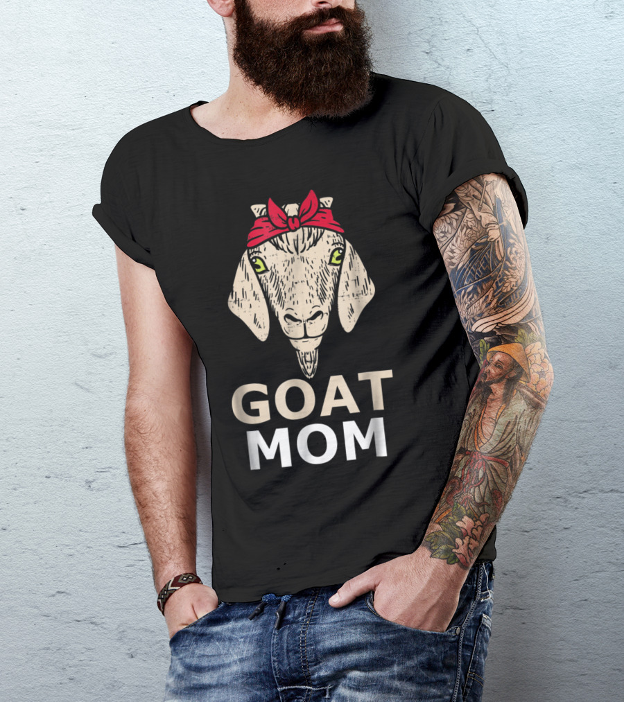 Goat Mom Funny Bandana Cartoon For Cute Goat Lovers T-Shirt