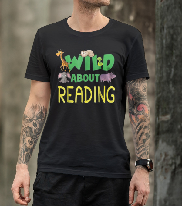 Wild About Reading Back To Sch Jungle Animals Giraffe Sloth Frog Elephant Hippo T-Shirt