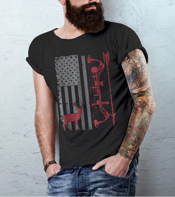 Bow Hunter American Flag Deer Bow Arrow Hunting Gear T-Shirt
