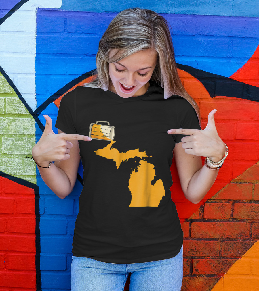 I Love Beer Pouring Over Map Of Michigan USA Funny Pat T-Shirt