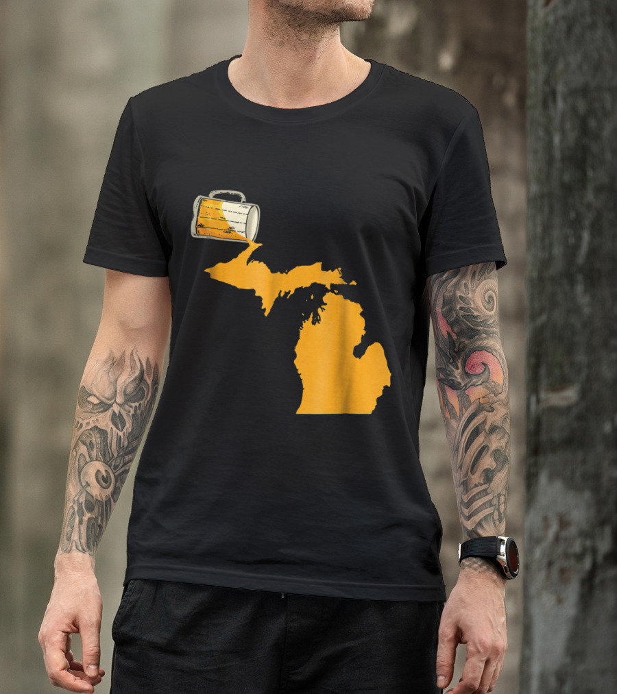 I Love Beer Pouring Over Map Of Michigan USA Funny Pat T-Shirt