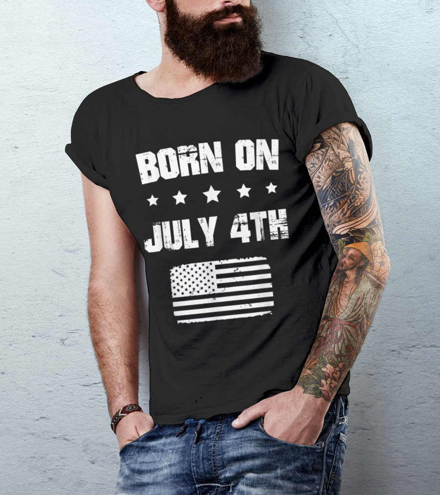 Born On July 4th Grunge Style USA Flag Stars T-Shirt