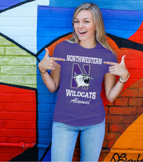NORTHWESTERN WILDCATS ALUMNI T-Shirt