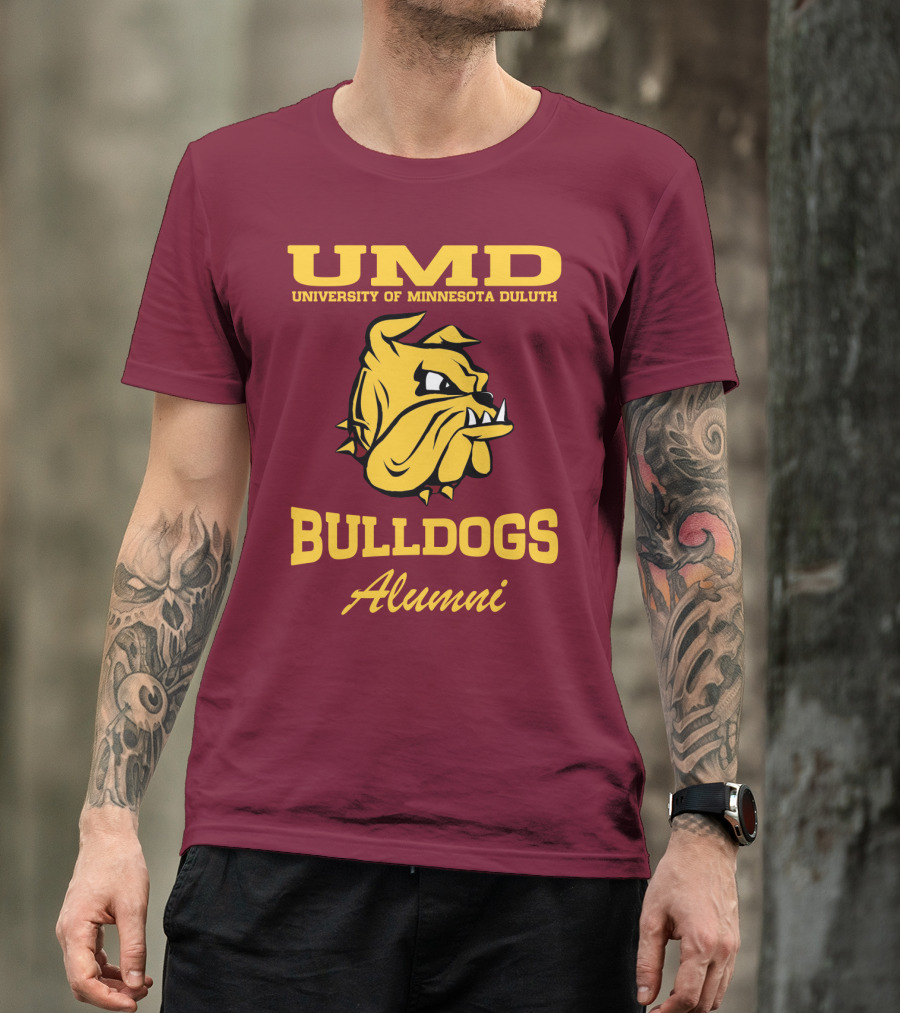 UMD University Of Minnesota Duluth Bulldogs Alumni T-Shirt