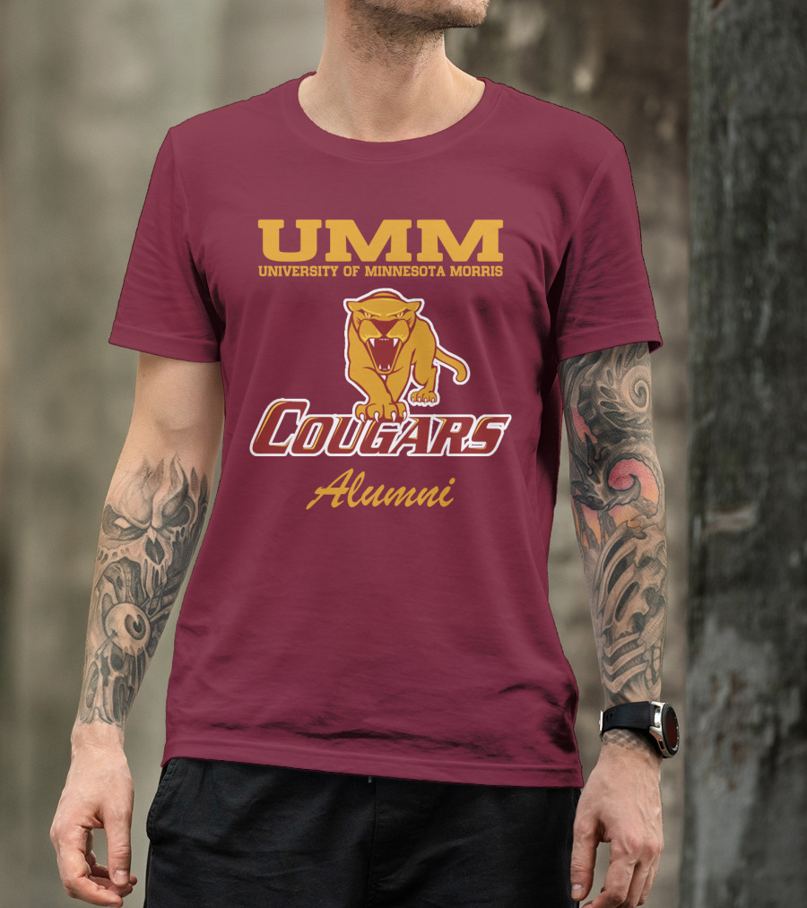 UMM University Of Minnesota Morris Cougars Alumni T-Shirt