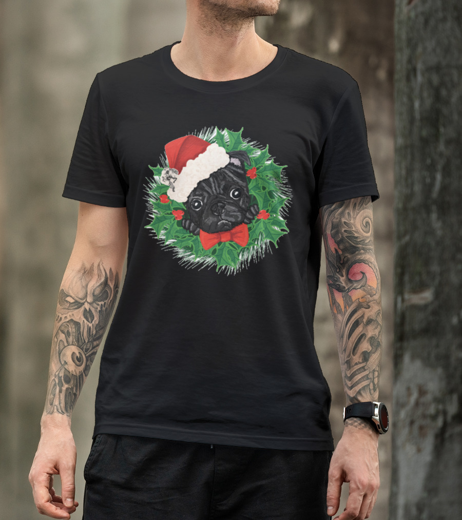 Awesome Pug Christmas Wreath With Santa Hat And Bow T-Shirt
