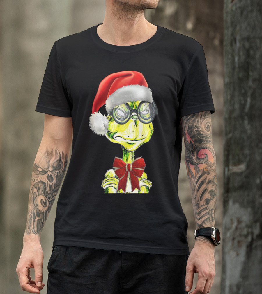 Geek Grinch Santa Hat And Bow Tie T-Shirt