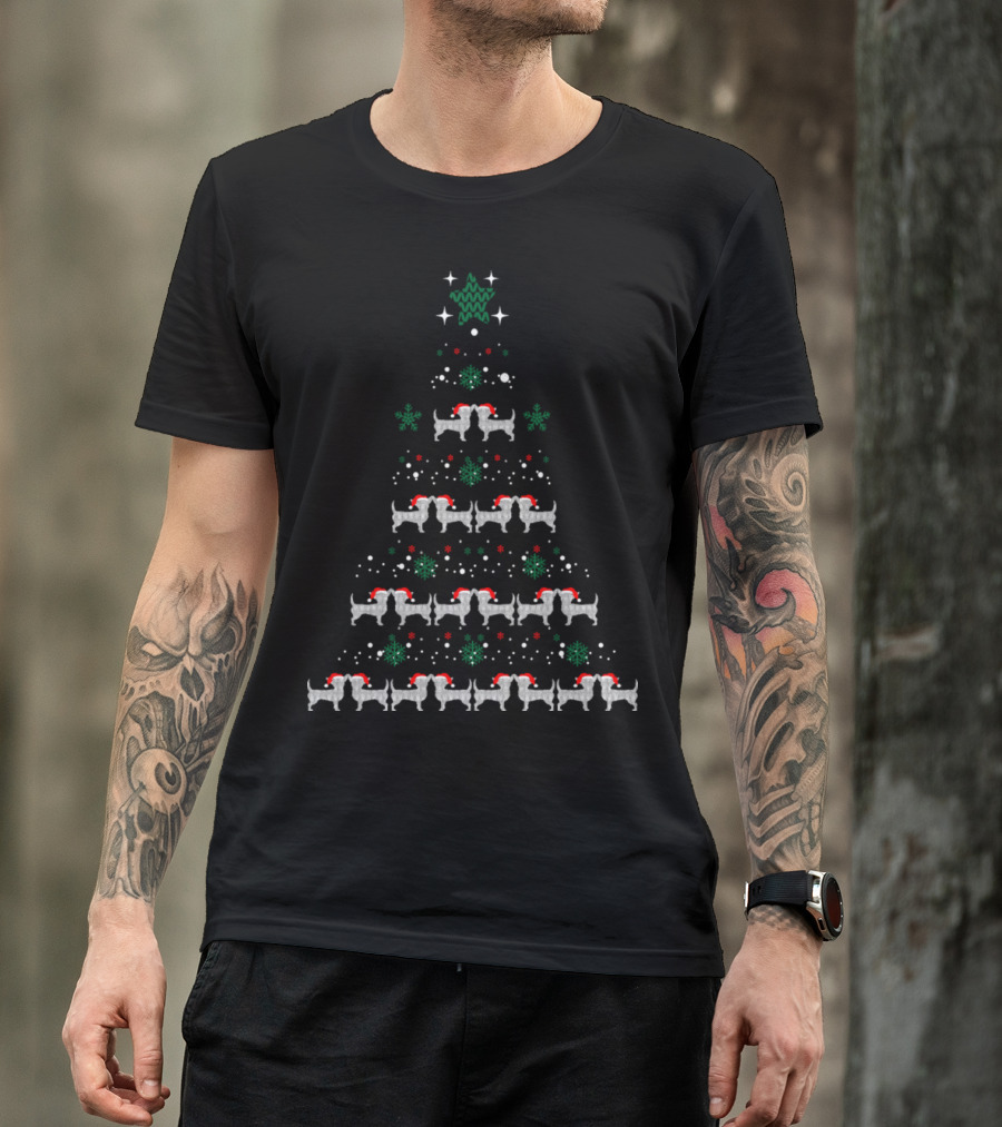Chihuahua Christmas Tree With Santa Hats And Snowflakes T-Shirt