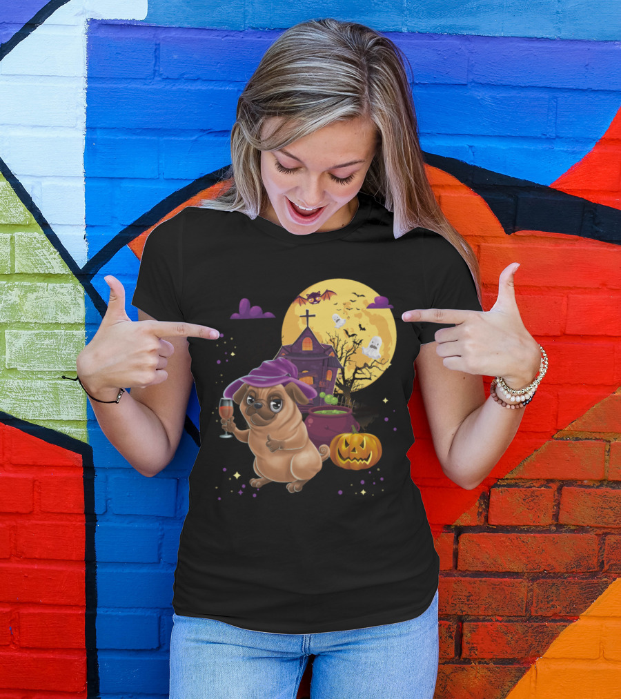 Cute Pug Wine Witch Halloween Party With Pumpkin And Ghosts T-Shirt
