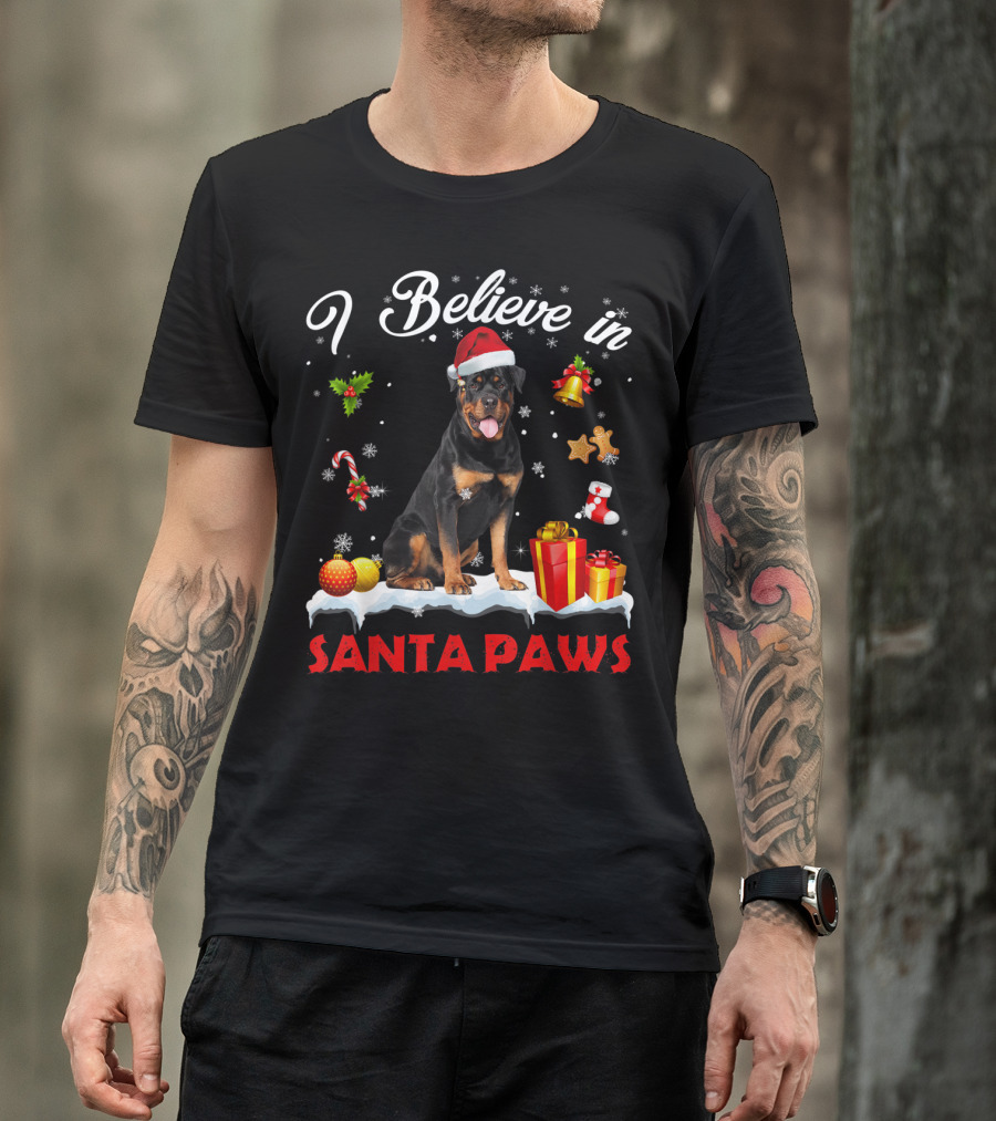 I Believe In Santa Paws Funny Santa Rottweiler Claus Dog T-Shirt