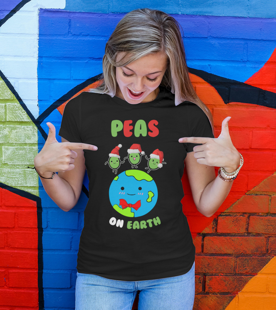 PEAS ON EARTH Christmas Festive Green Globe Santa Hats T-Shirt