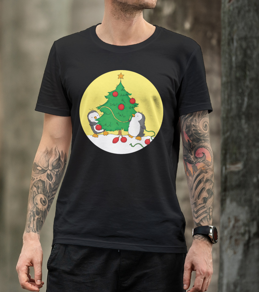 Penguins Decorating Christmas Tree With Red Ornaments And Yellow Star T-Shirt