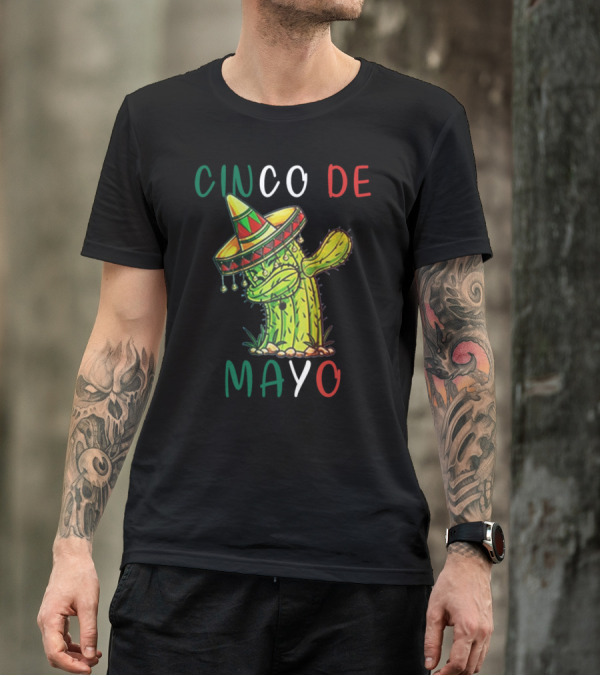Cinco De Mayo Dabbing Cactus With Sombrero T-Shirt