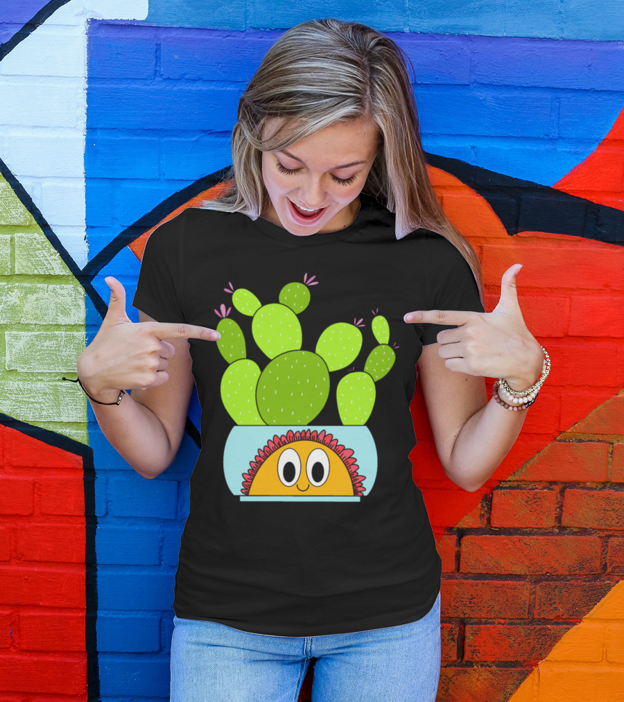 Beavertail Cacti In A Happy Smiling Sunflower Pot T-Shirt