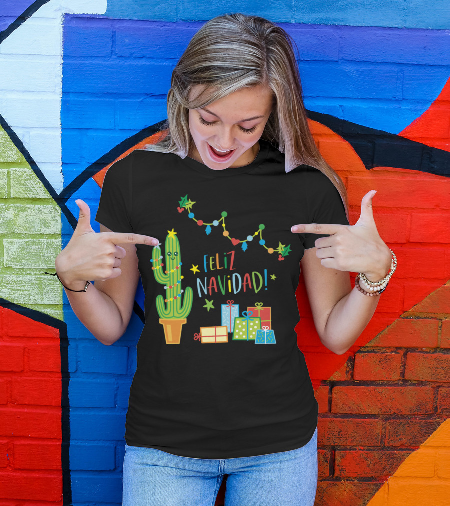 Feliz Navidad Cactus With Christmas Lights And Gifts T-Shirt