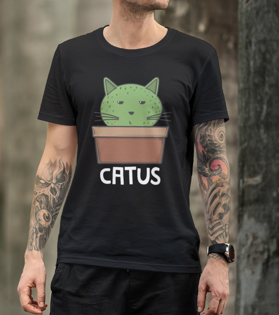 Cat Lover Cactus Lover Catus Free Hugs Cat T-Shirt