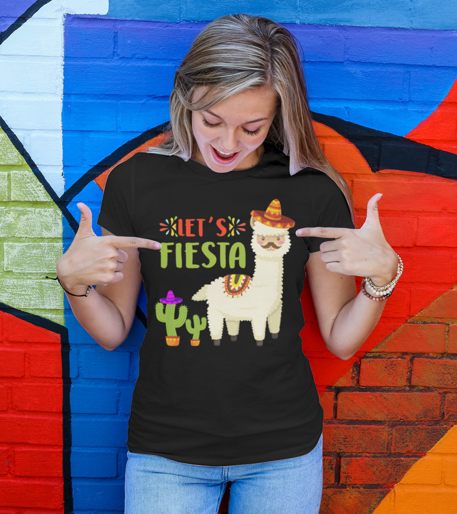 Let's Fiesta Cute Llama Mexican Cactus Sombrero Cinco De Mayo T-Shirt