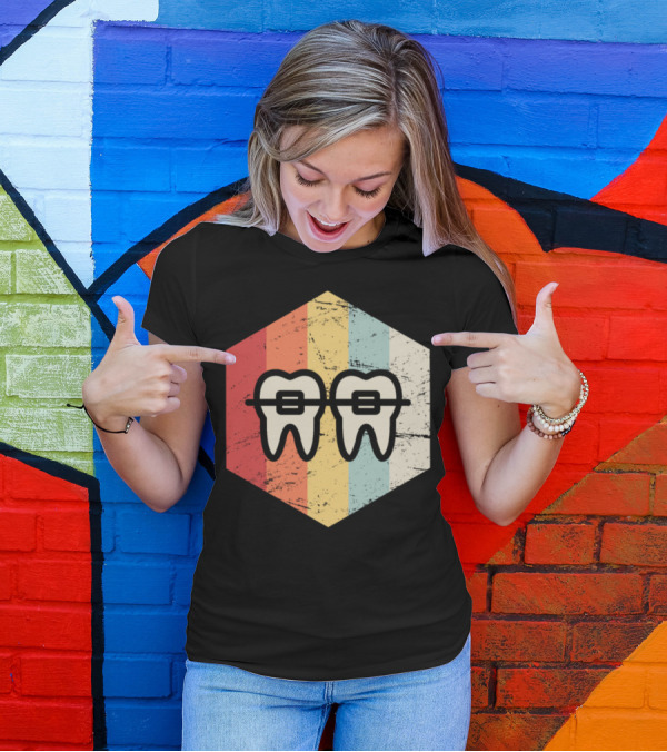 Retro Dentist Orthodontist Vintage Teeth Braces Stripes T-Shirt