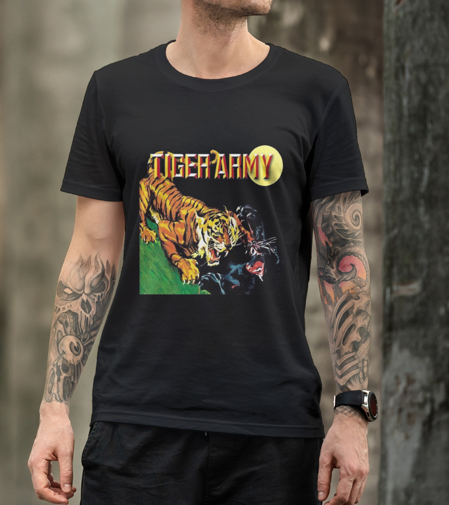 Tiger Army Matta Men Tiger And Panther Fight Scene T-Shirt