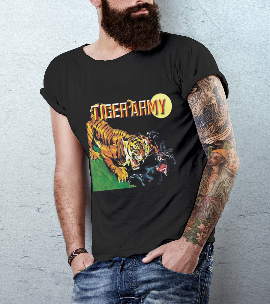 Tiger Army Matta Men Tiger And Panther Fight Scene T-Shirt