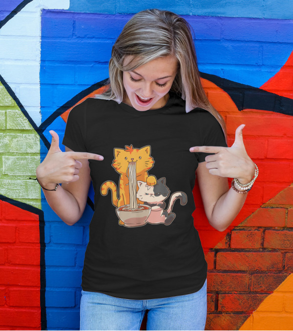 Kawaii Anime Cats Enjoying Ramen Noodles Together T-Shirt