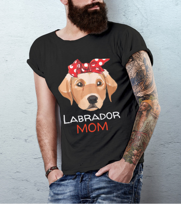 Labrador Mom Lab Retriever Dog With Red Polka Dot Bandana T-Shirt