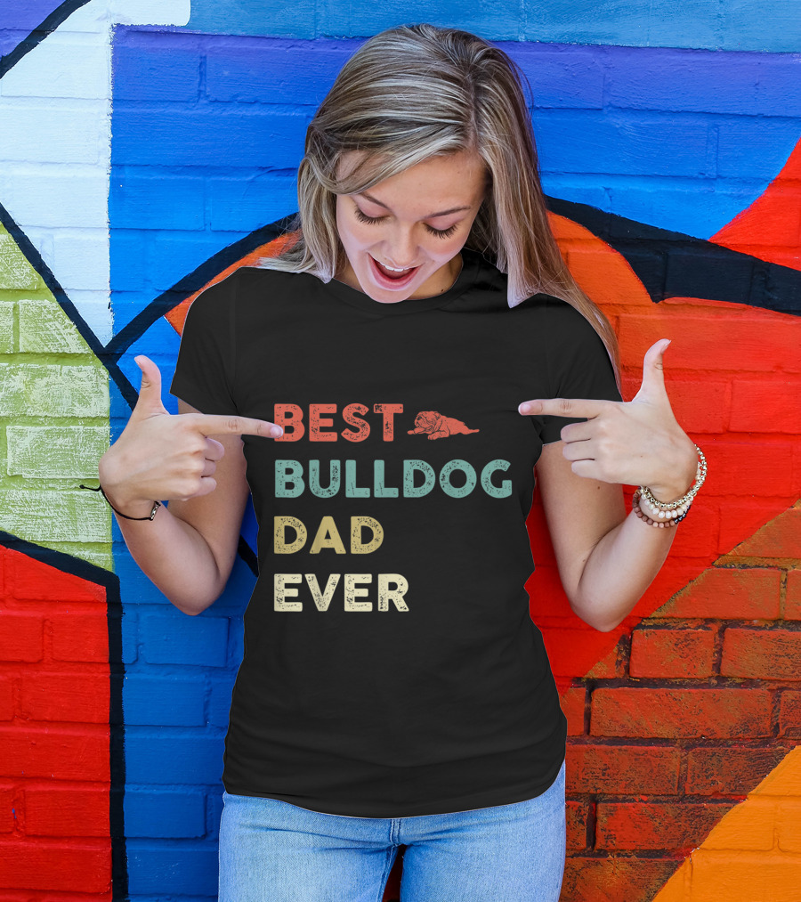 Best Bulldog Dad Ever Vintage Style Text With Red Bulldog T-Shirt