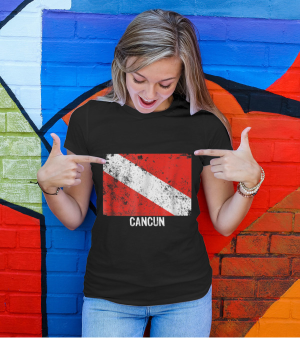 Vintage Cancun Distressed Dive Flag Scuba Diving T-Shirt