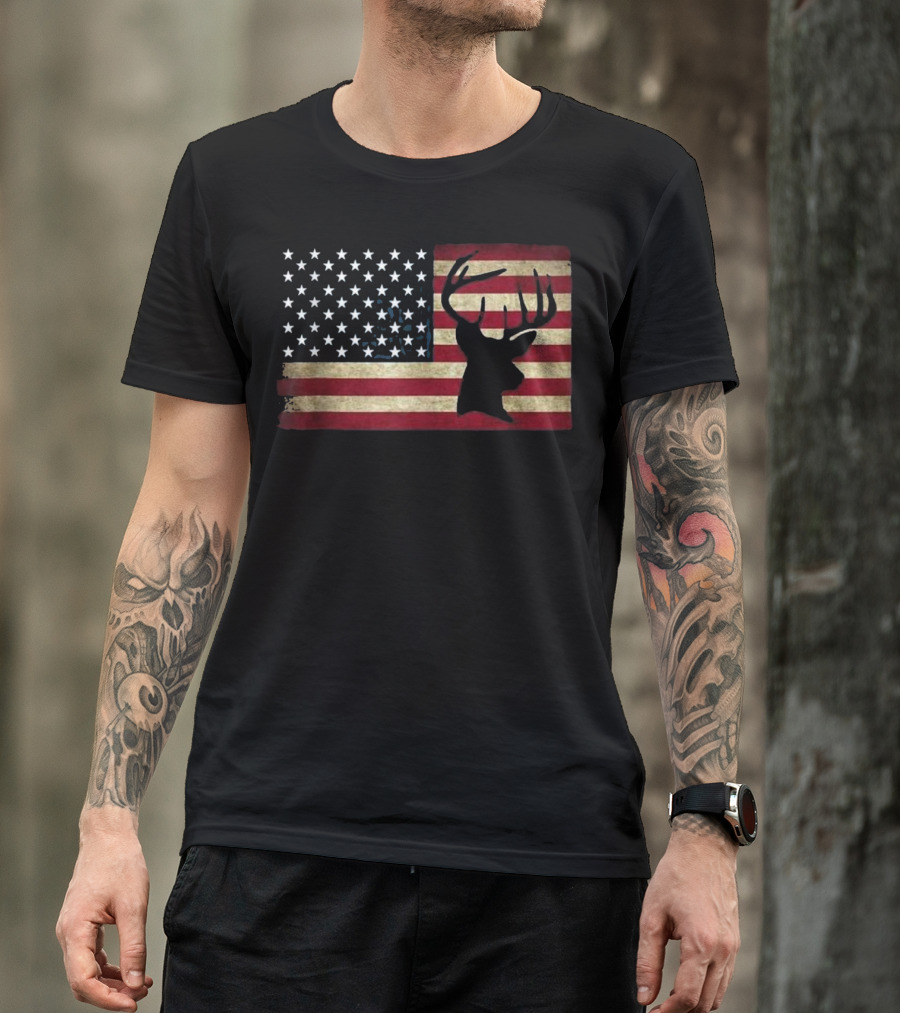 Distressed American Flag Deer Hunting Silhouette Patriotic T-Shirt