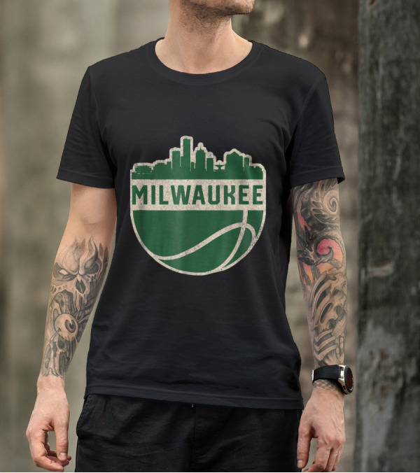 Vintage Milwaukee Wisconsin Cityscape Basketball T-Shirt