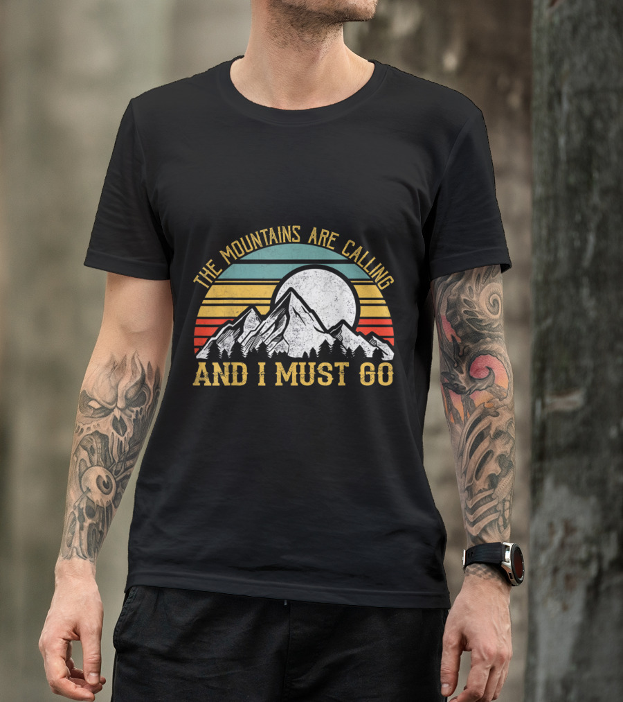 Vintage The Mountains Are Calling And I Must Go Retro Sunset Mountain T-Shirt