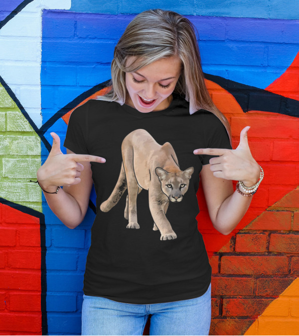 Mountain Lion Hunting Cougar Wildcat Wildlife T-Shirt