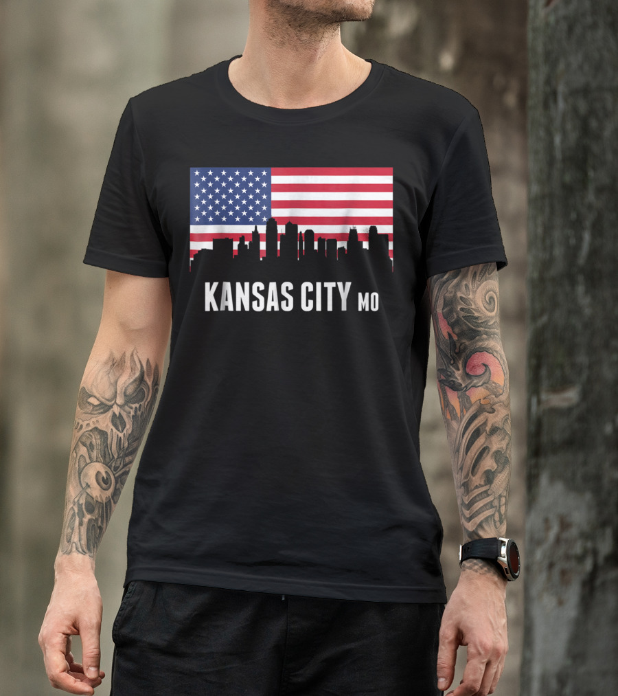 Kansas City MO American Flag Cityscape Skyline America T-Shirt