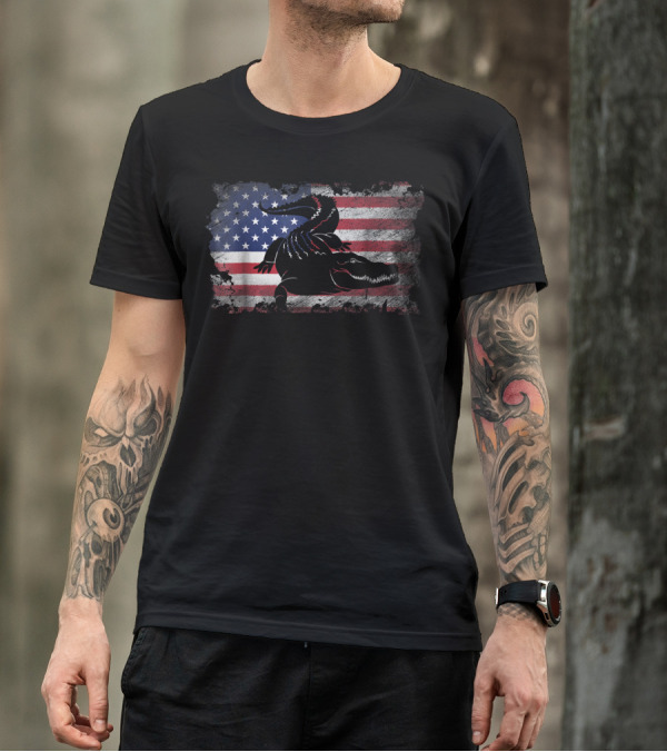 Alligator American Flag USA Patriotic T-Shirt