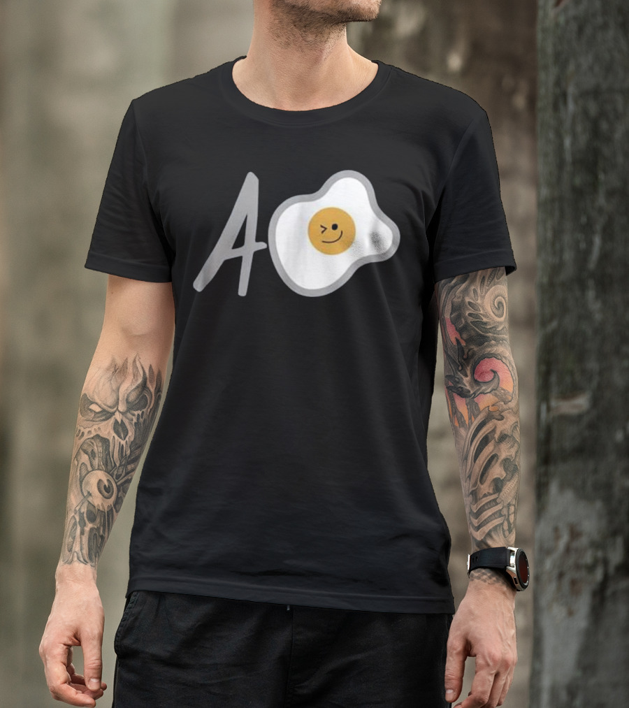A Winking Egg Smiley Face Pun Latin T-Shirt