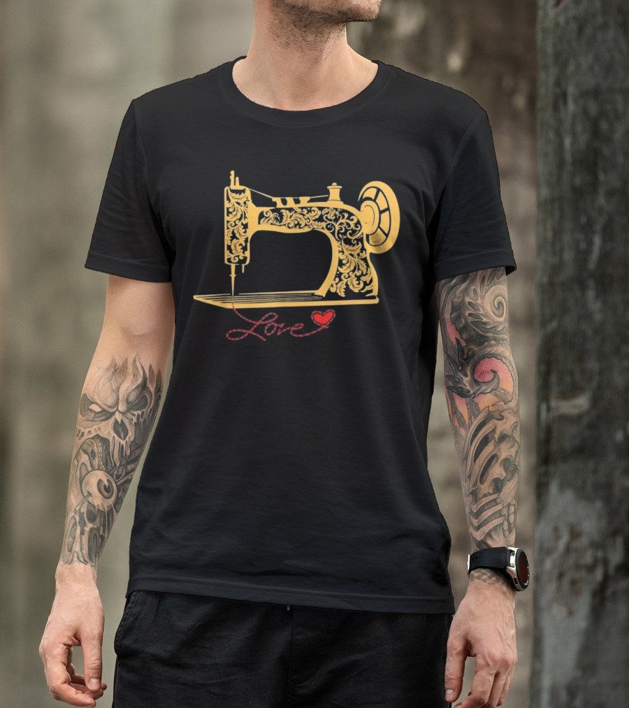 Vintage Sewing Machine Love Heart Quilters Crafting Gift T-Shirt