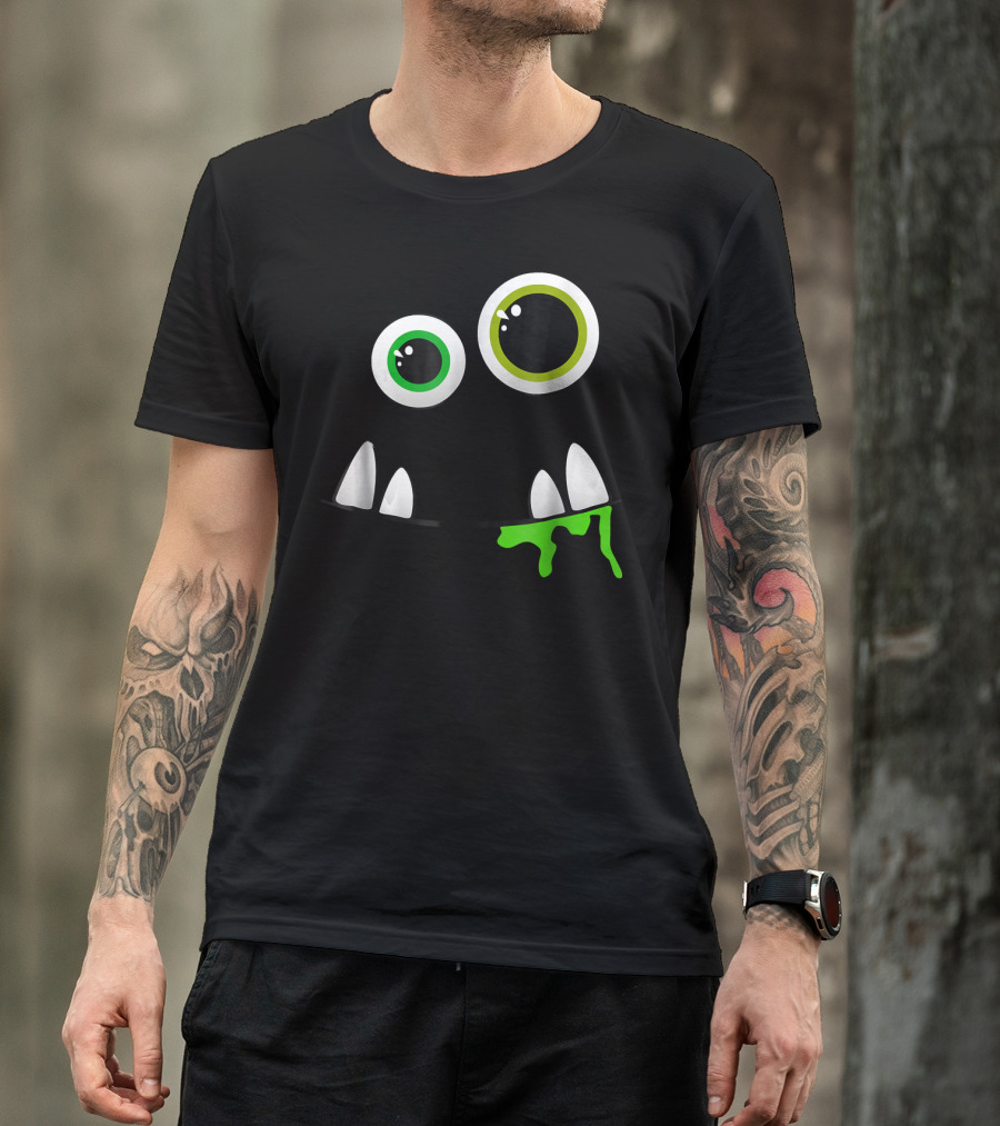 Cute Monster Face Halloween Group Costume G Fleecy Fangs Oozing Green Eyes T-Shirt