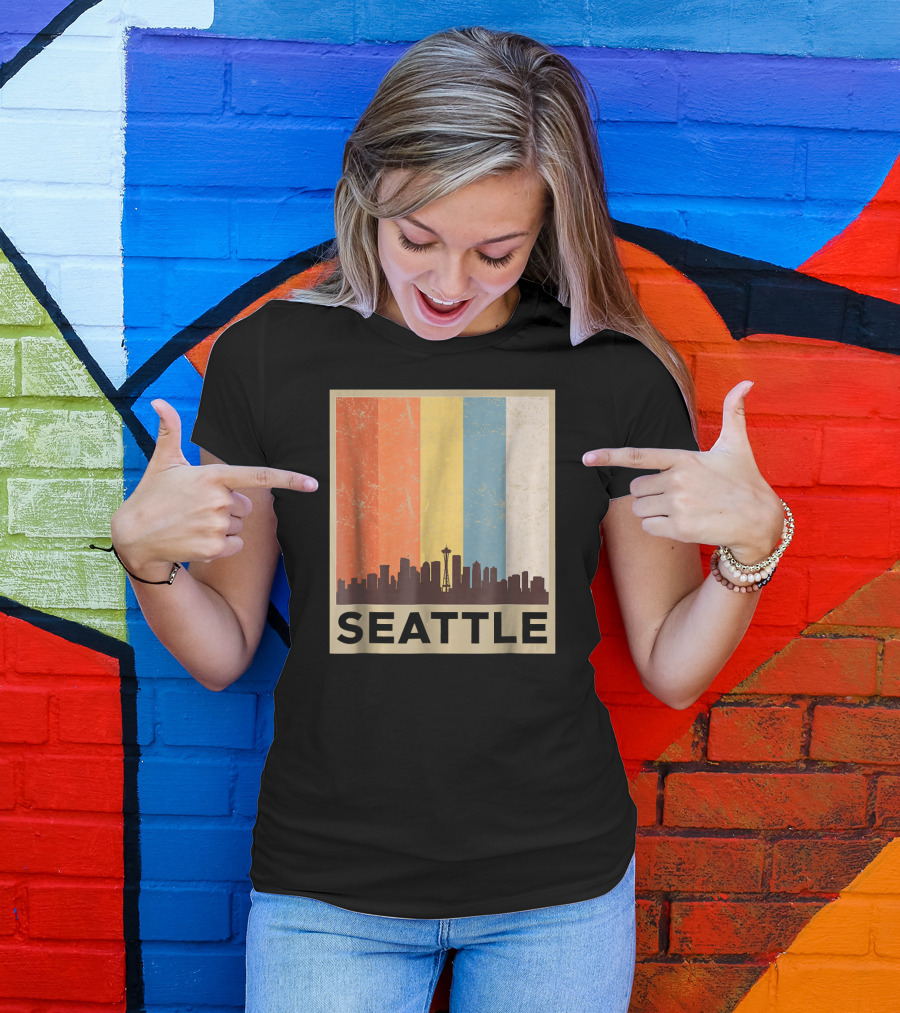 Seattle City Skyline Retro Vint Style Space Needle T-Shirt