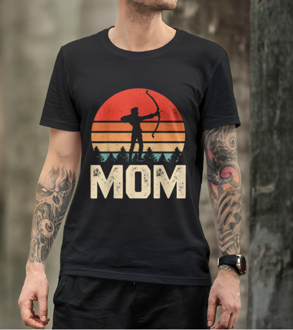Vintage Funny Archery Mom Silhouette With Bow Retro Sunset Forest T-Shirt