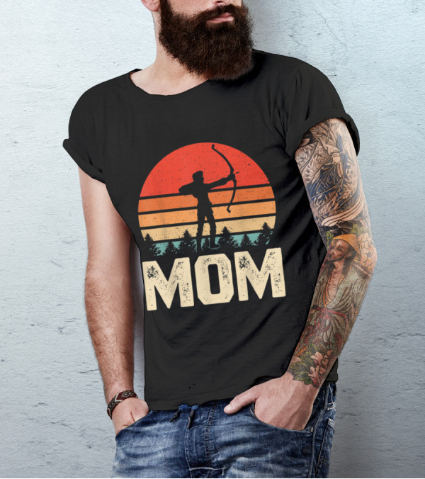 Vintage Funny Archery Mom Silhouette With Bow Retro Sunset Forest T-Shirt