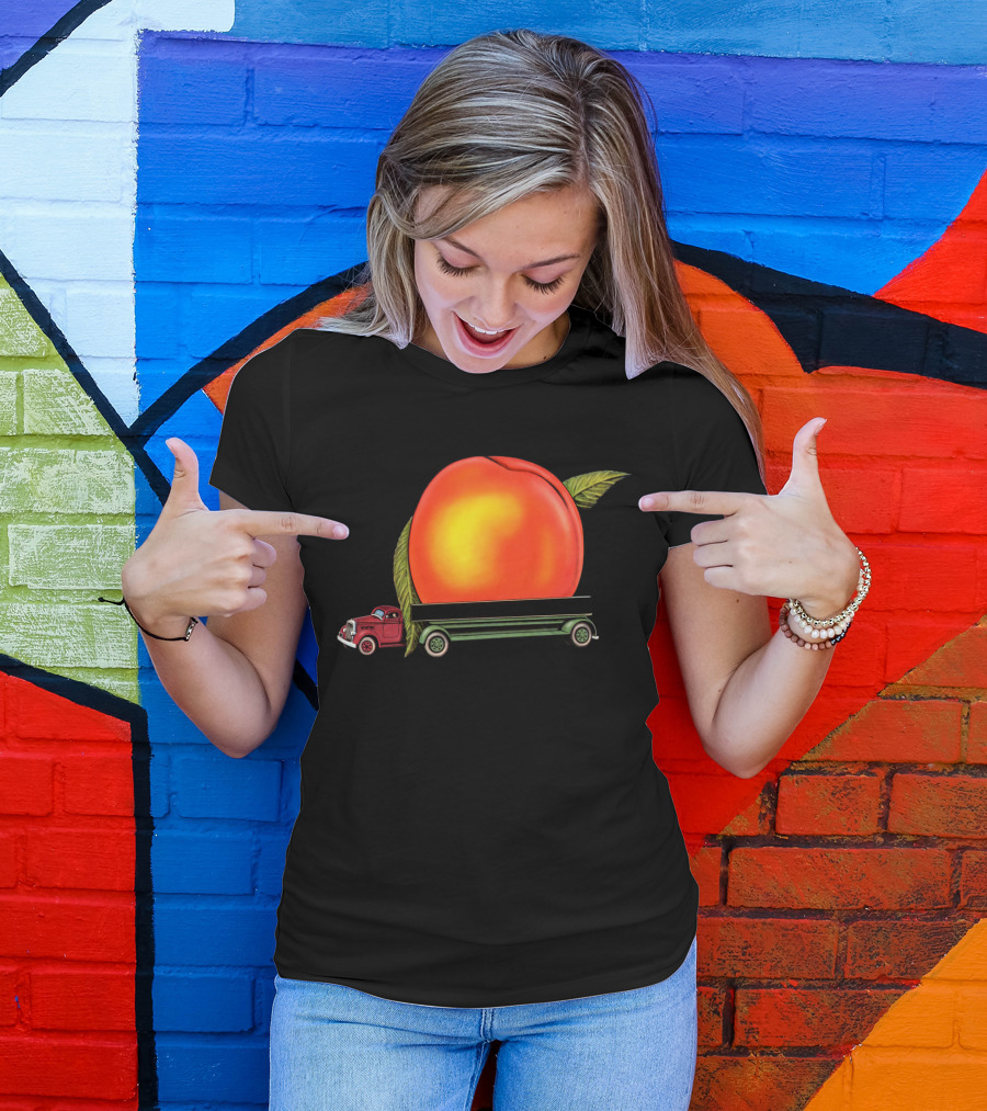 Tabb 24 Giant Peach Truck Vintage Style T-Shirt