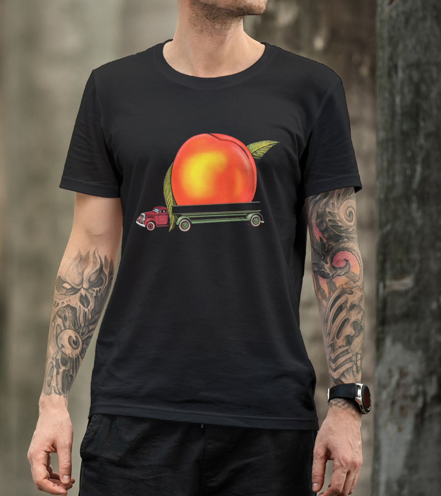 Tabb 24 Giant Peach Truck Vintage Style T-Shirt